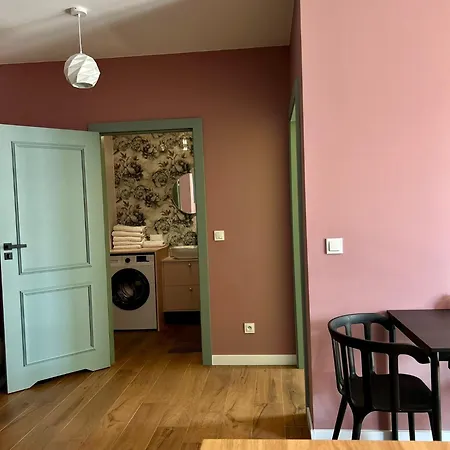 Apartment Zoo Arena Near Airport Free Parking Lodz